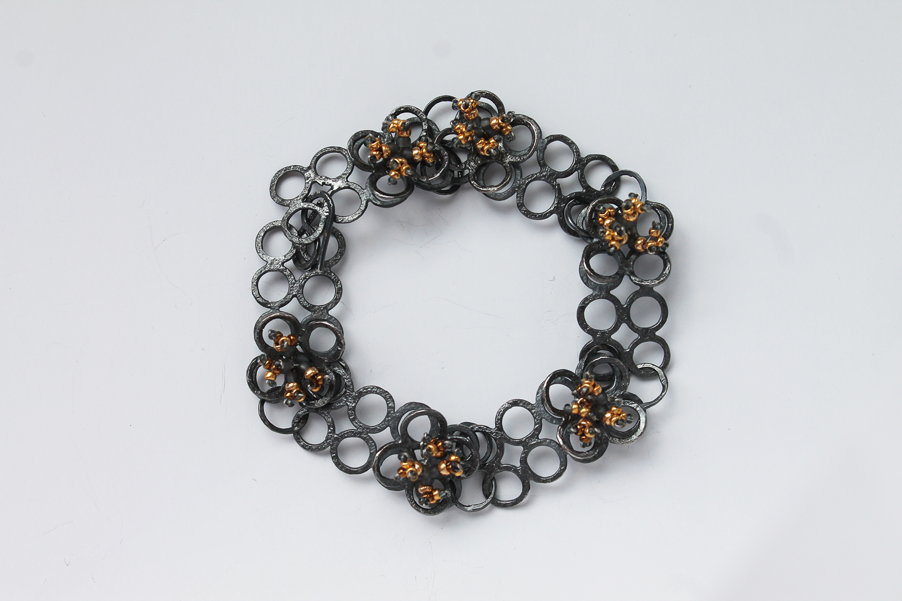 20 2 FOUR LEAF_Bracelet_silver oxid_gold_Miyuki 350.00